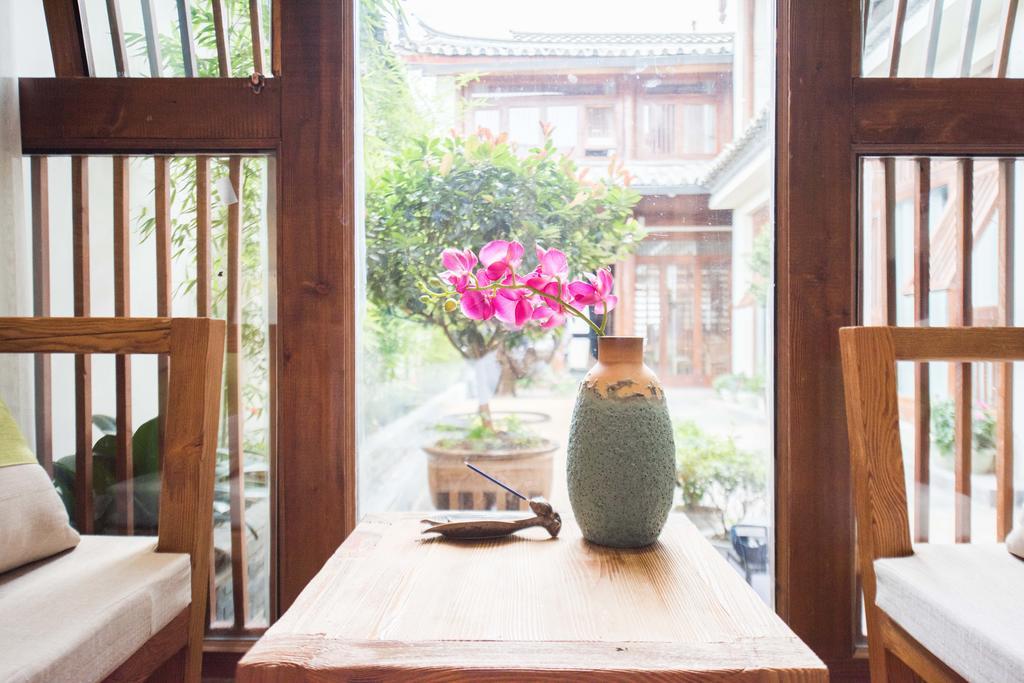 Lijiang Yue Tu Inn Exteriör bild